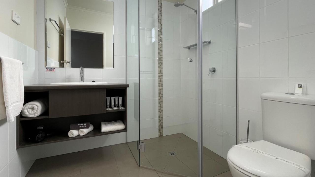 Loddon River Motel 3*
