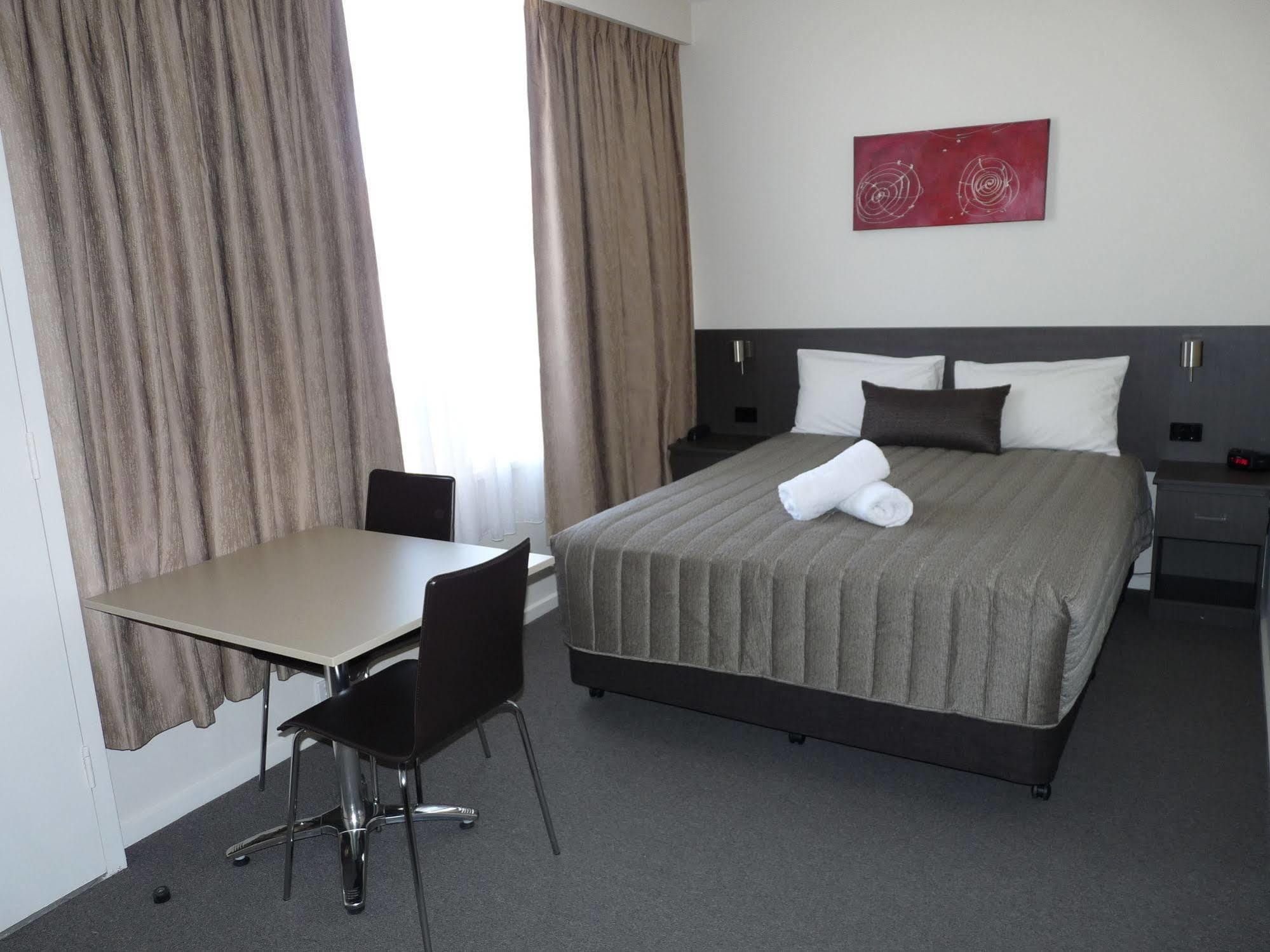 Loddon River Motel